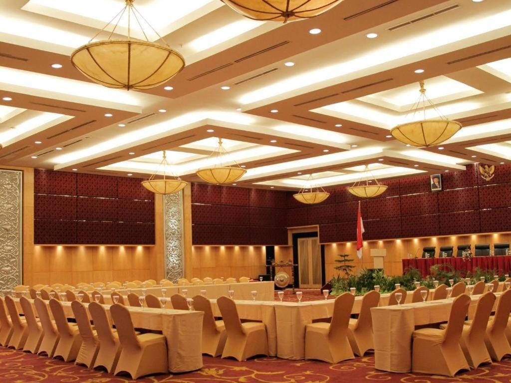 Grand Basko Hotel Padang  Dış mekan fotoğraf