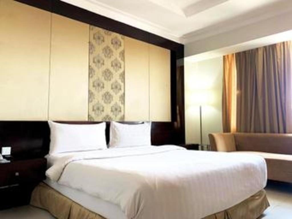 Grand Basko Hotel Padang  Dış mekan fotoğraf